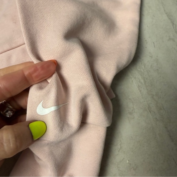 Nike Pink Boxy Crop Sweatshirt - Picture 4 of 11